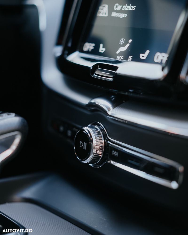 Volvo XC 60 D4 AWD Geartronic RDesign - 25