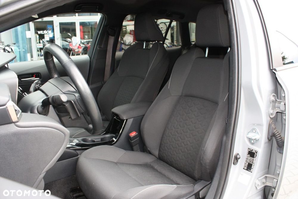 Toyota Corolla 2.0 Hybrid Comfort - 12
