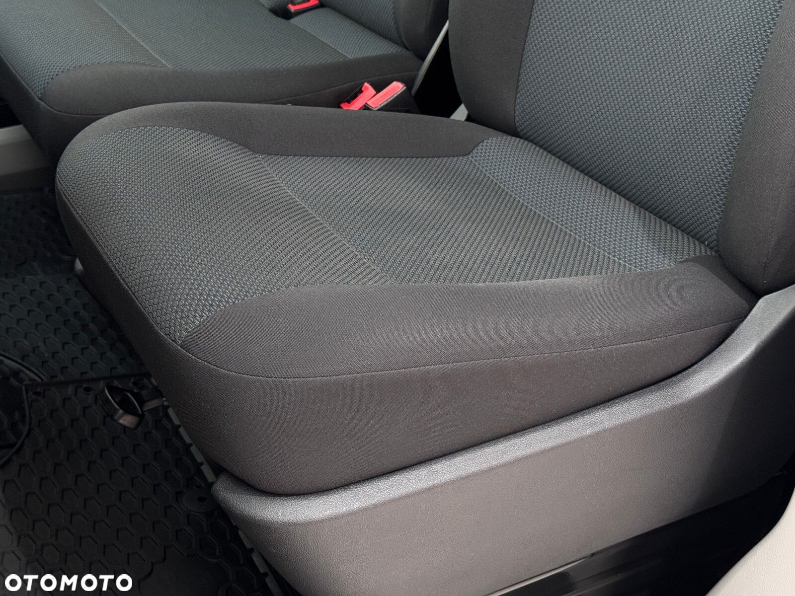 Volkswagen Transporter L2H1 - 11