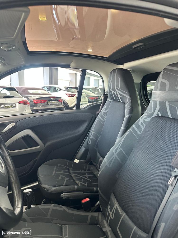 Smart ForTwo Coupé cdi softouch passion dpf - 9