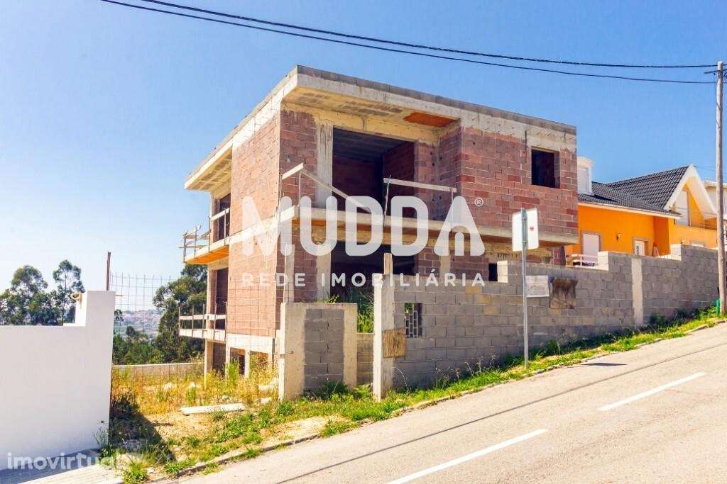 Moradia em construção em Lobão - Grande imagem: 3/8