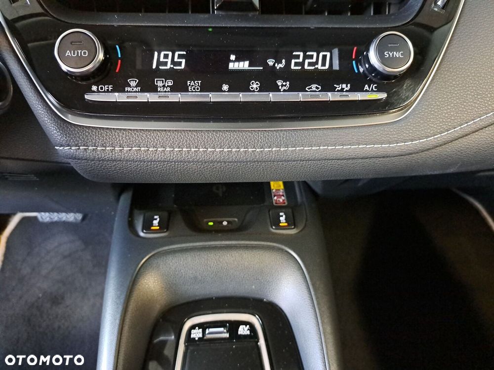 Toyota Corolla 1.8 Hybrid Comfort - 27