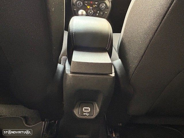 Jeep Renegade 1.0 T Limited - 12
