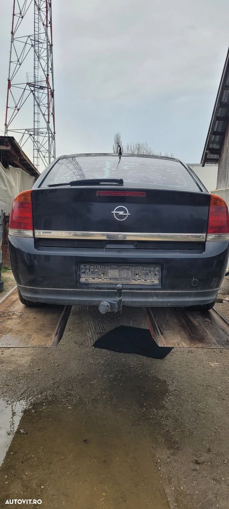 Dezmembrez opel vectra c - 2