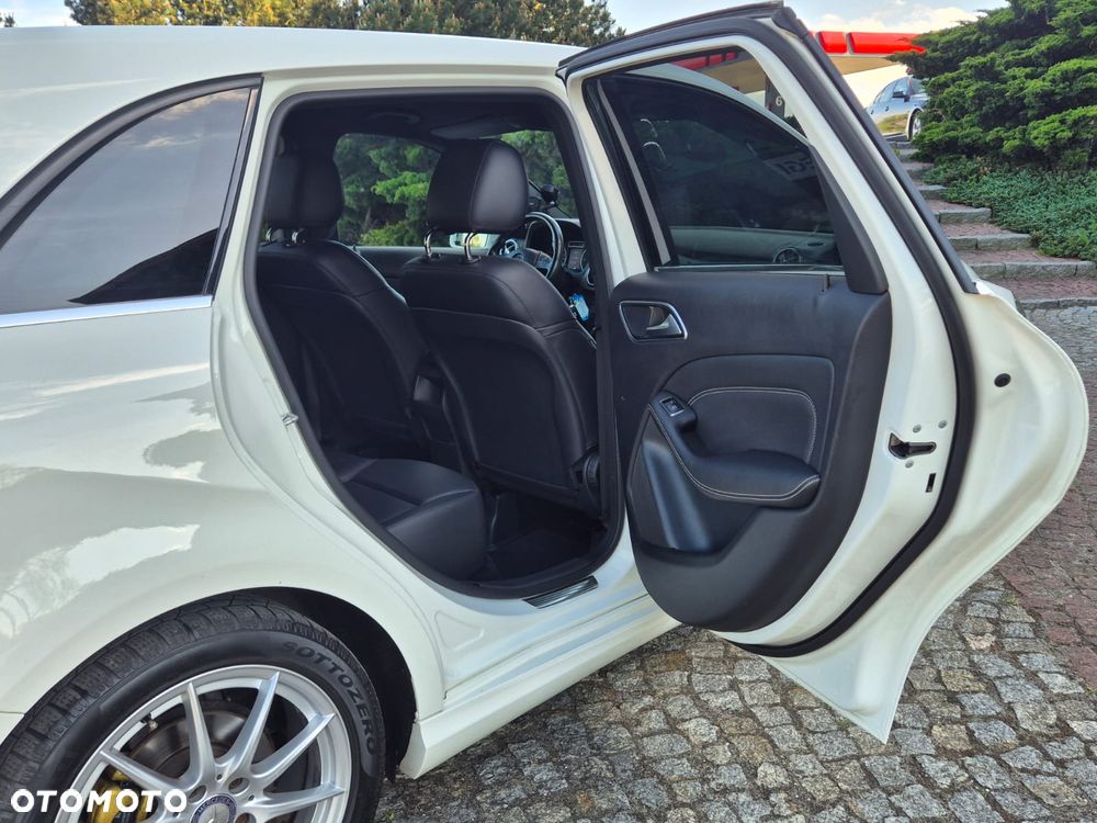 Mercedes-Benz Klasa B 180 CDI (BlueEFFICIENCY) - 27