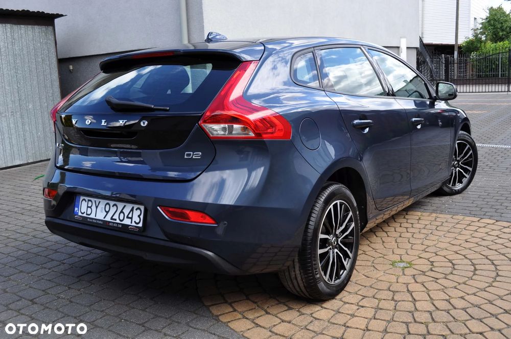 Volvo V40 D2 Momentum - 9
