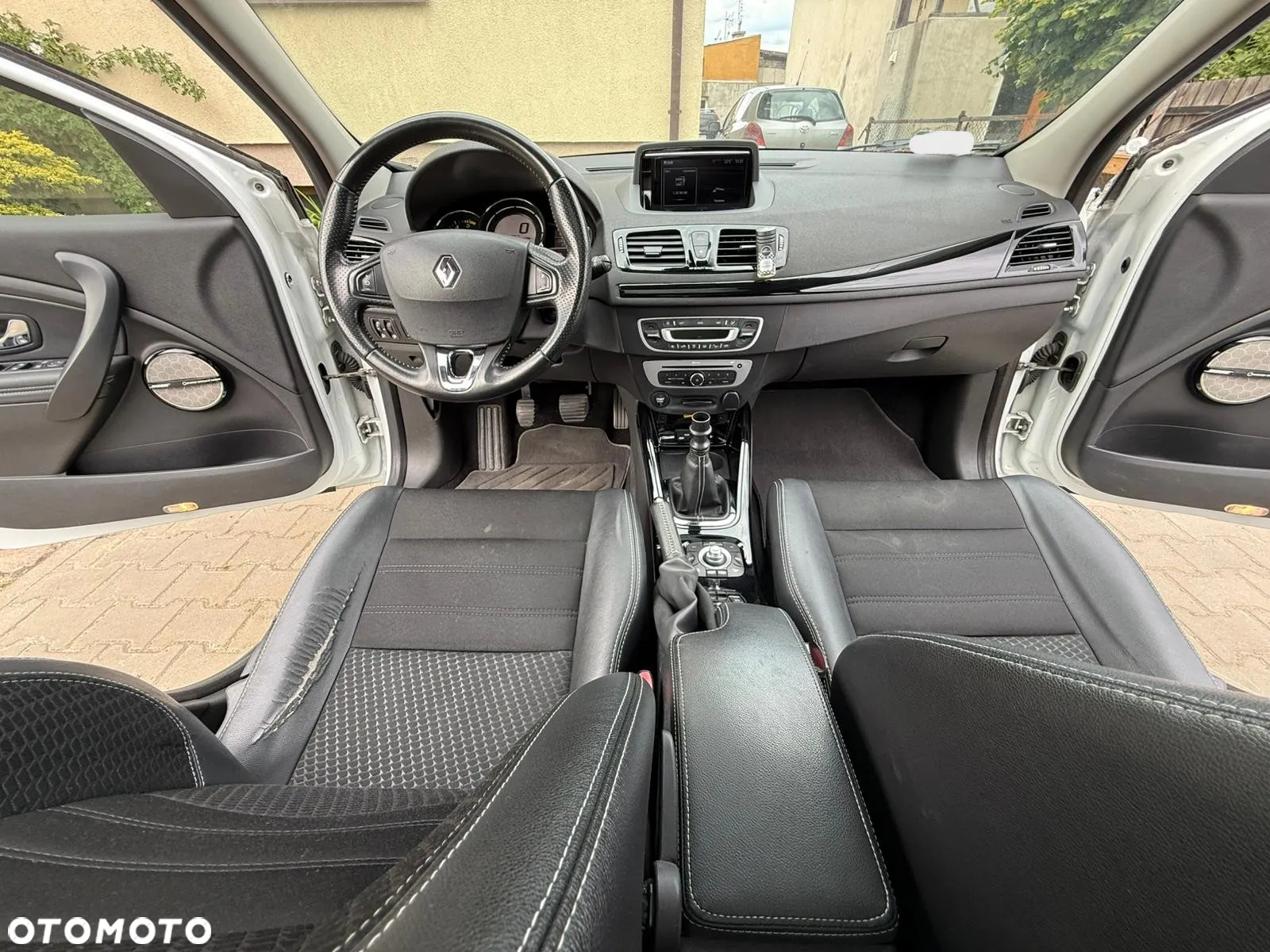 Renault Megane 1.6 dCi Bose - 14