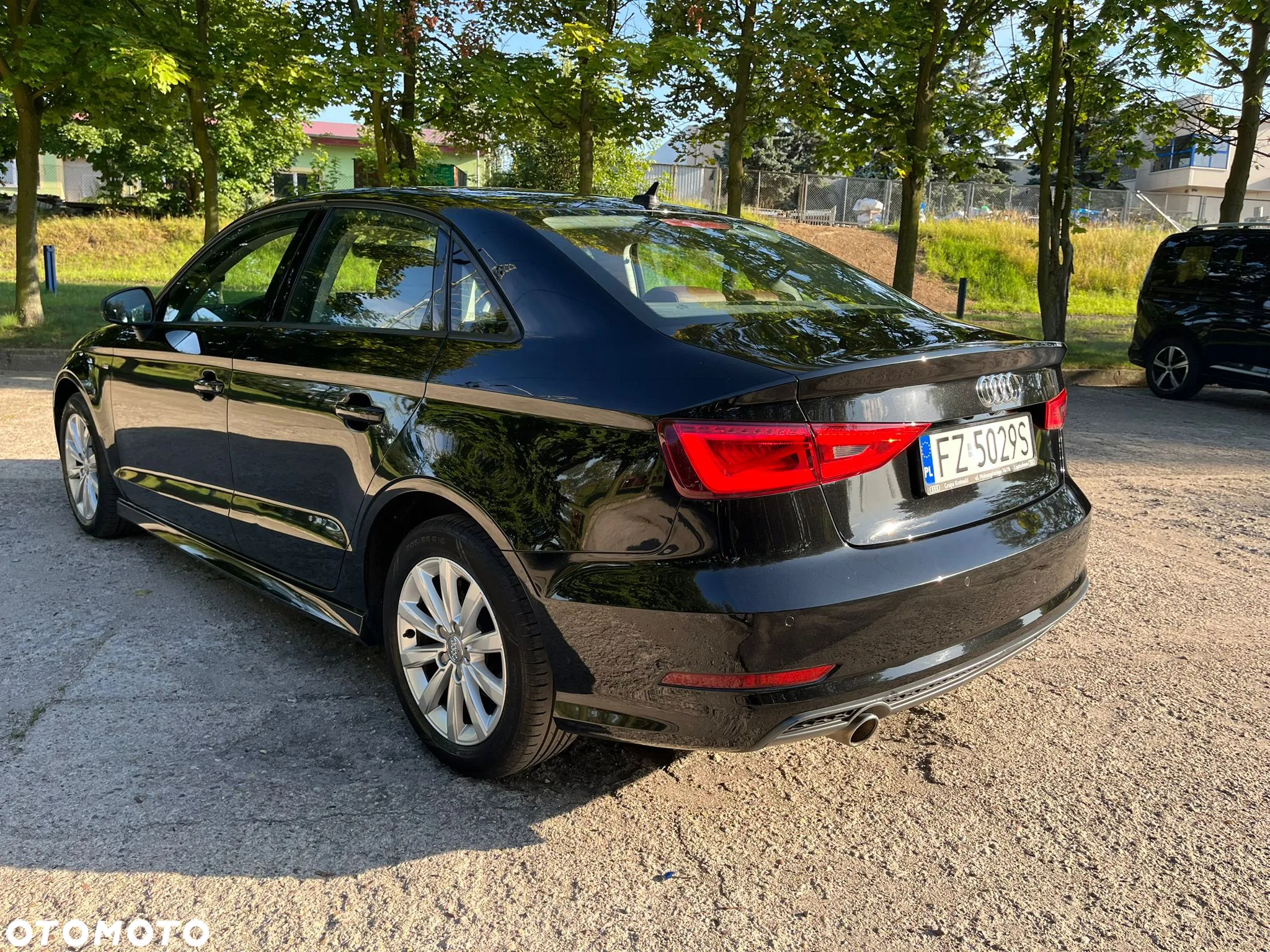 Audi A3 Limousine 1.6 TDI (clean diesel) Attraction - 2