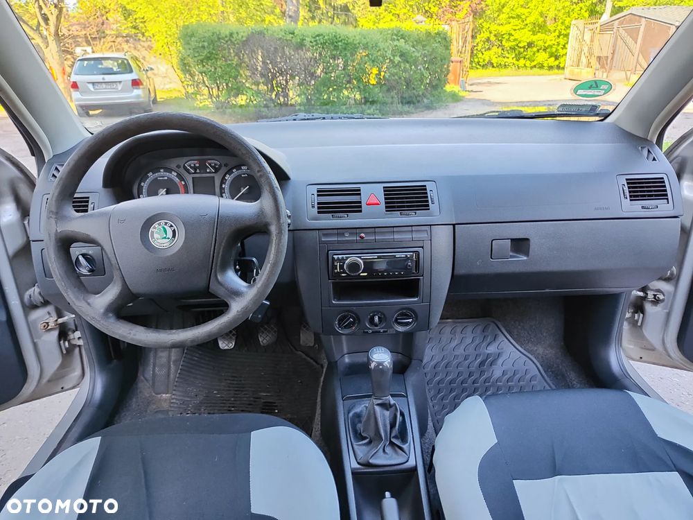 Skoda Fabia 1.2 12V Ambiente - 19