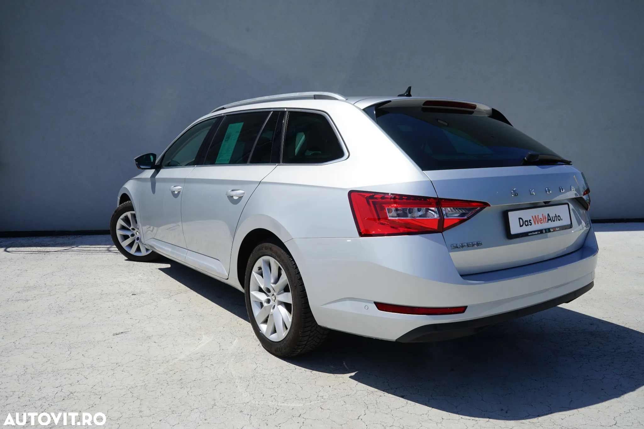 Skoda Superb Combi 2.0 TDI 4X4 DSG Style - 4
