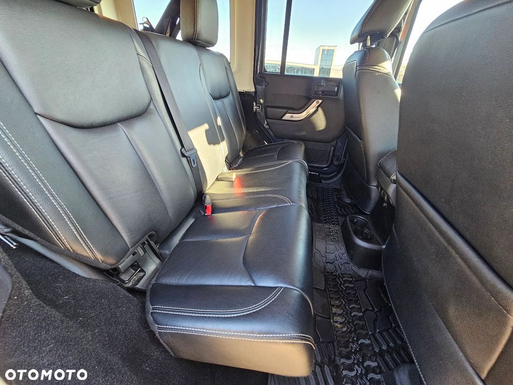 Jeep Wrangler 3.6 Unlim Rubicon - 10