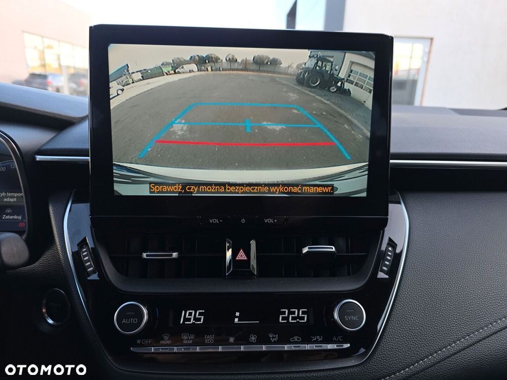 Toyota Corolla 1.8 Hybrid Comfort - 22