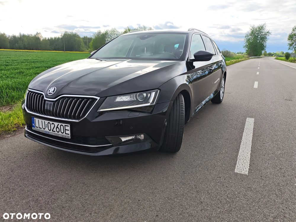 Skoda Superb 2.0 TDI DSG Ambition - 2