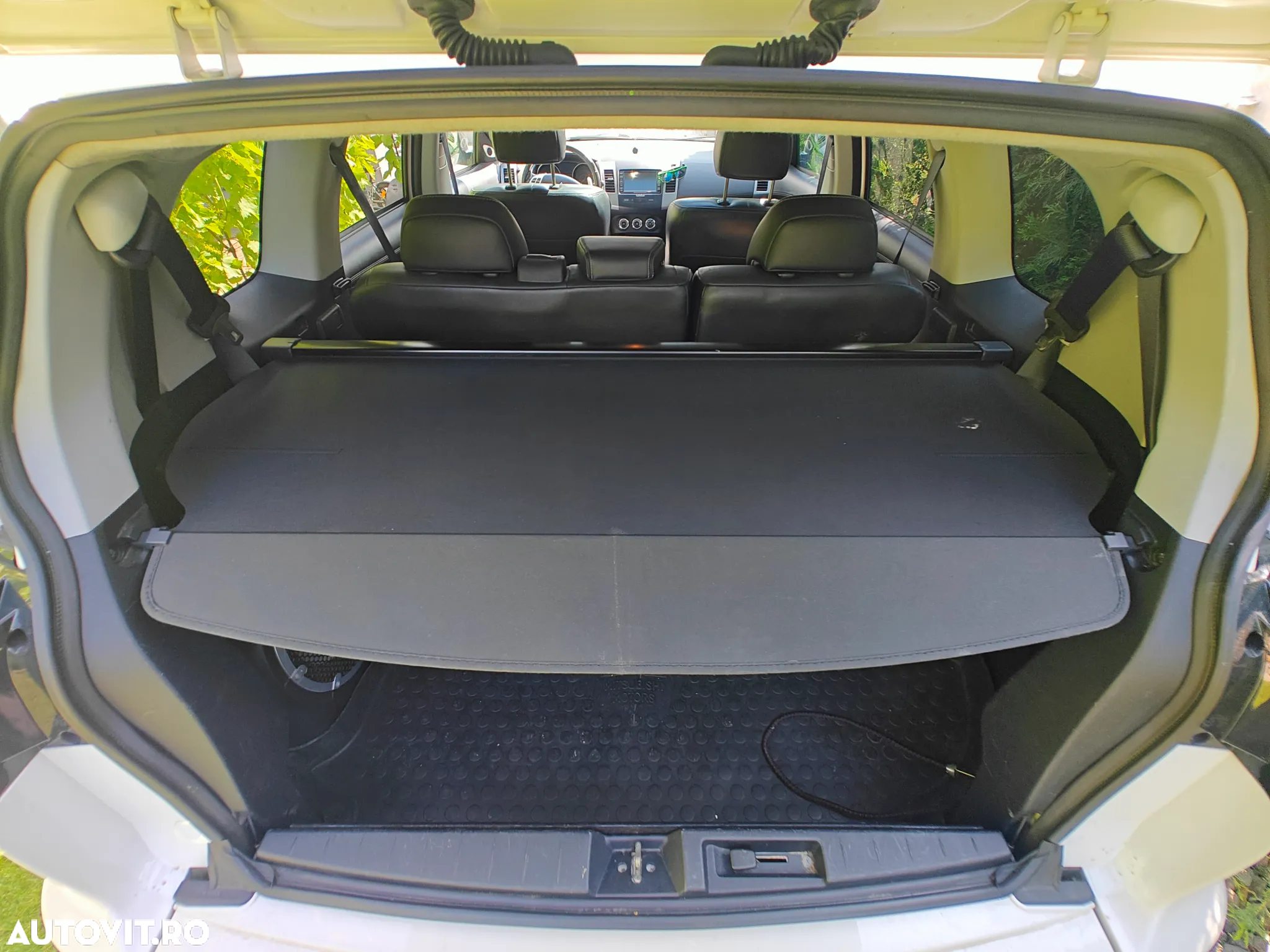 Mitsubishi Outlander - 18