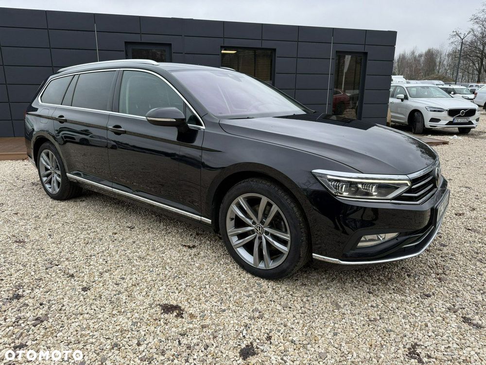 Volkswagen Passat - 4