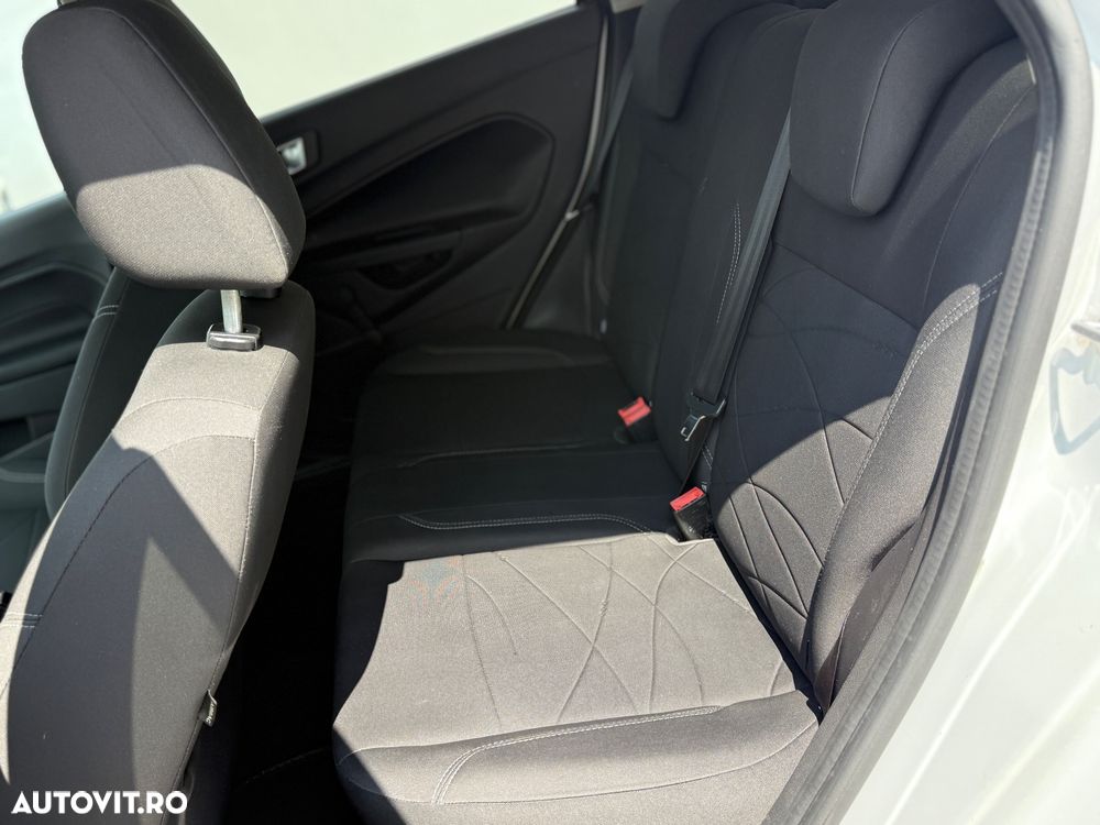 Ford Fiesta 1.5 TDCi SYNC Edition - 17