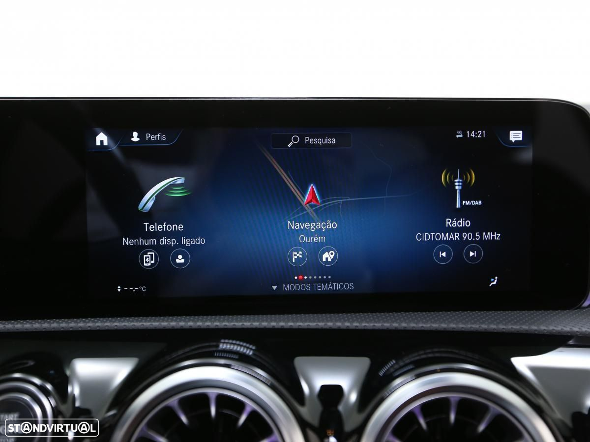 Mercedes-Benz A 250 Limousine e AMG Line - 25