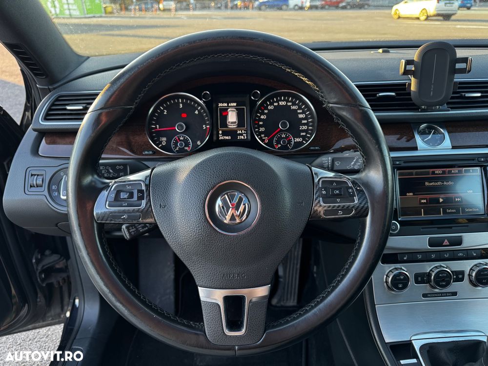Volkswagen Passat 2.0 TDI Comfortline - 9