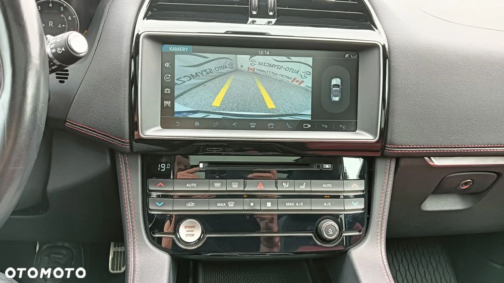 Jaguar F-Pace - 20