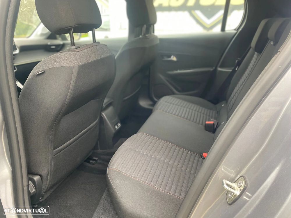 Peugeot e-208 Active Pack - 27