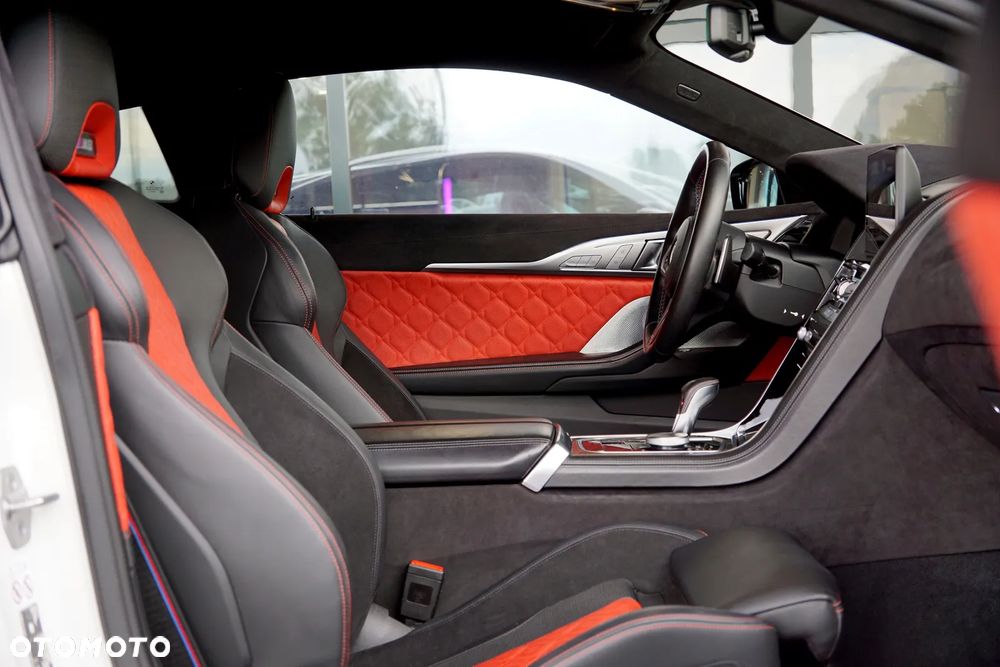 BMW M8 - 23