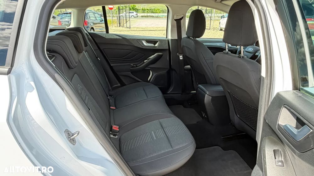 Ford Focus 2.0 EcoBlue Active Business - 22