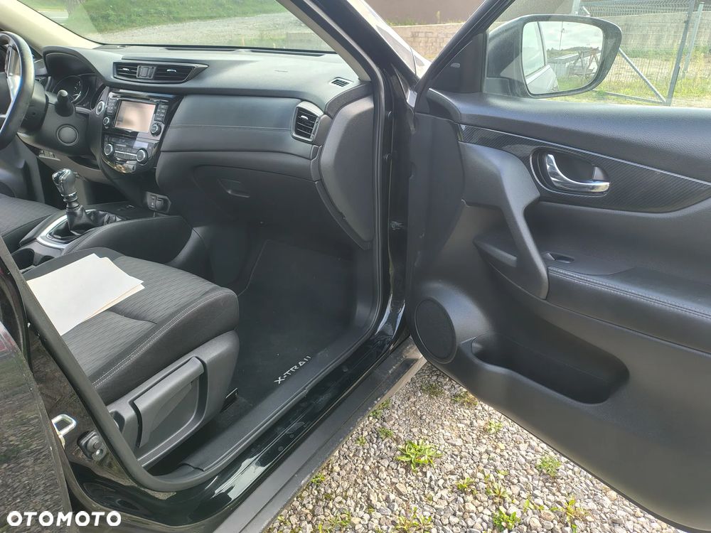 Nissan X-Trail 1.6 DIG-T Acenta 2WD - 24