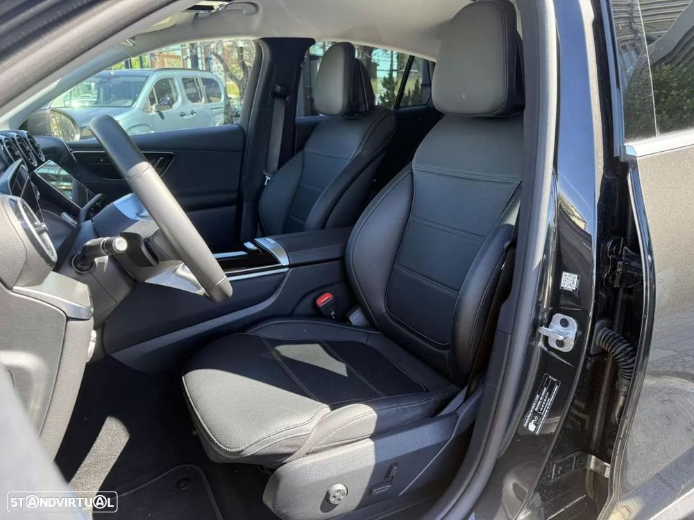 Mercedes-Benz GLC 300 e Coupe 4Matic - 10