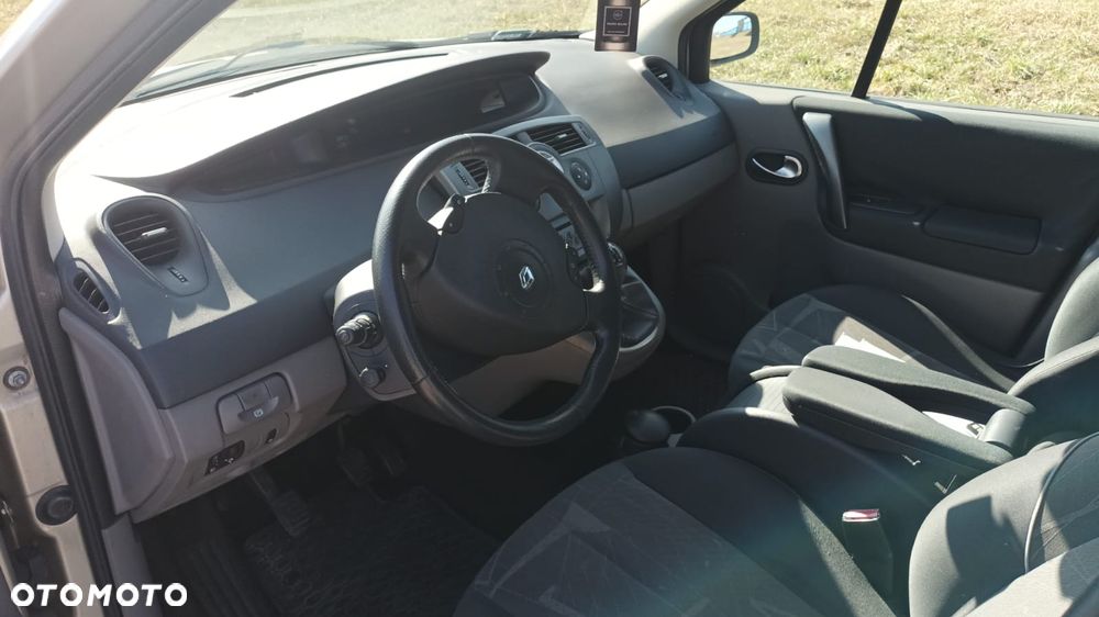 Renault Scenic 1.6 16V Authentique - 6