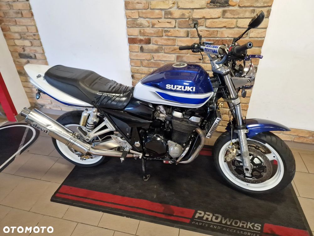 Suzuki GSX - 9