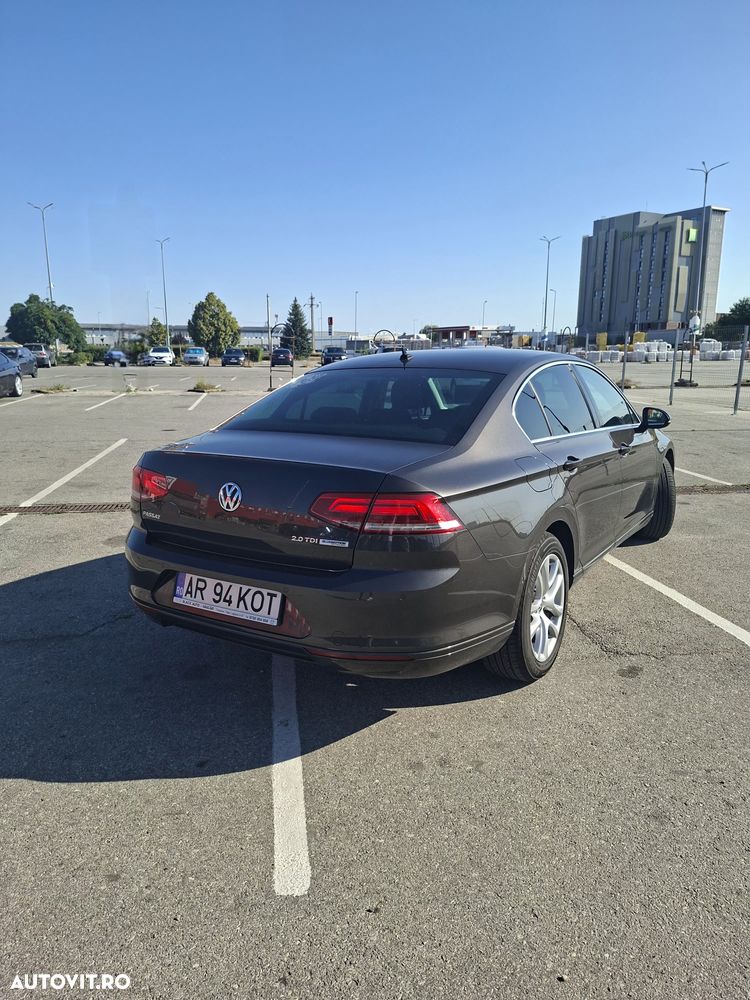 Volkswagen Passat - 3