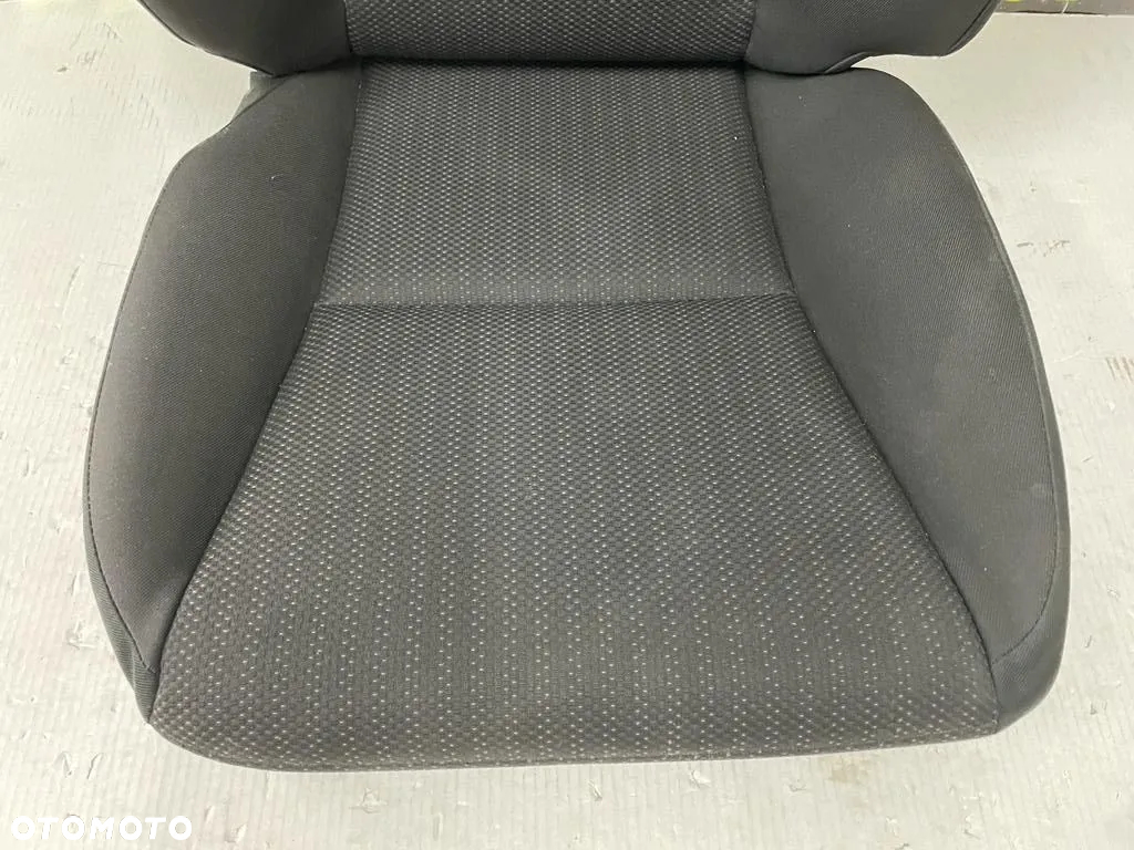 HONDA HR-V II TAPICERKA MATERIAŁ FOTELA PRZÓD - 2