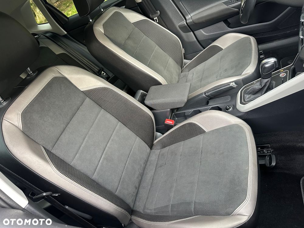Volkswagen Polo 1.0 TSI Highline DSG - 24