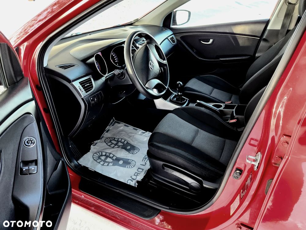 Hyundai i30 1.4 Trend - 6