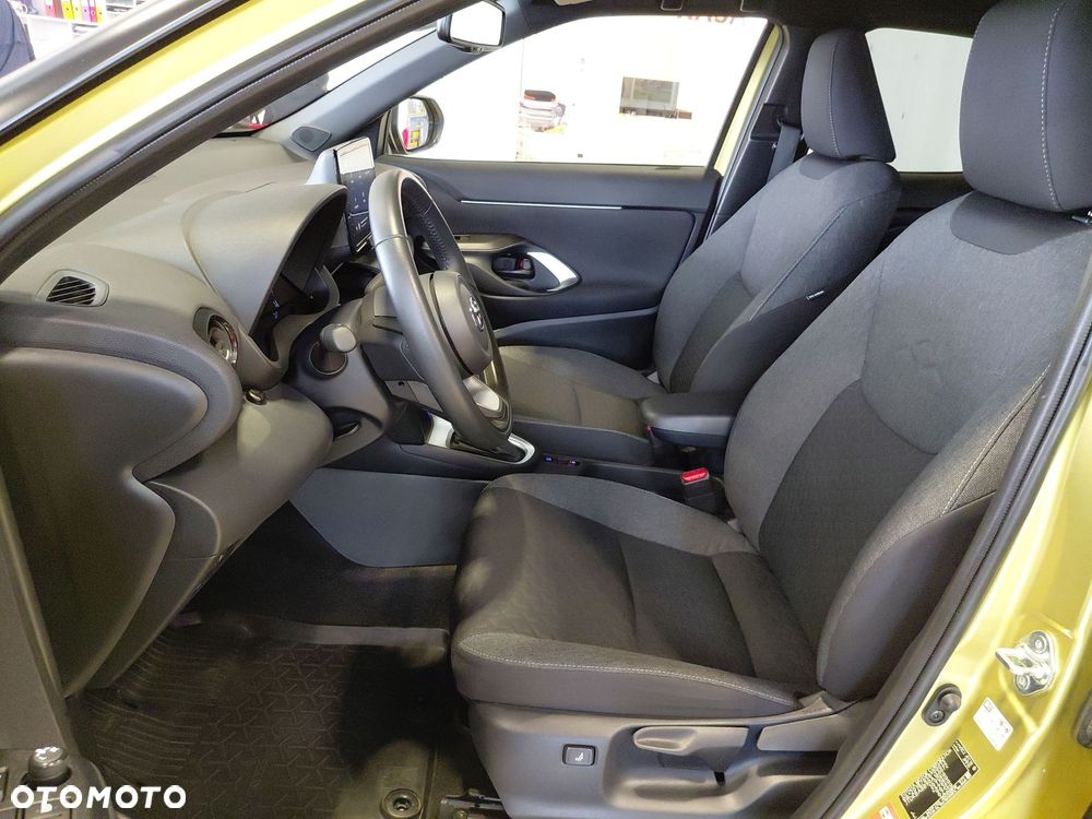 Toyota Yaris Cross Hybrid 1.5 Comfort - 15