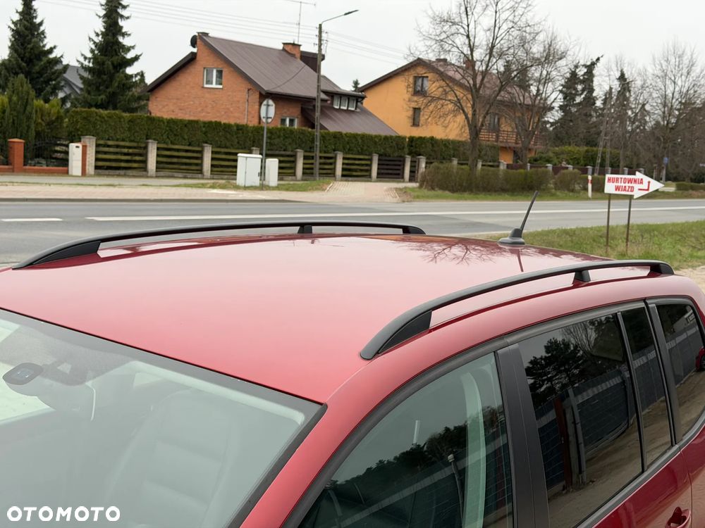 Volkswagen Touran - 8