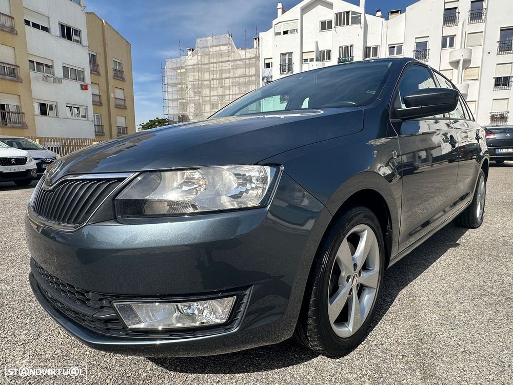 Skoda Rapid Spaceback 1.6 TDi Elegance - 2