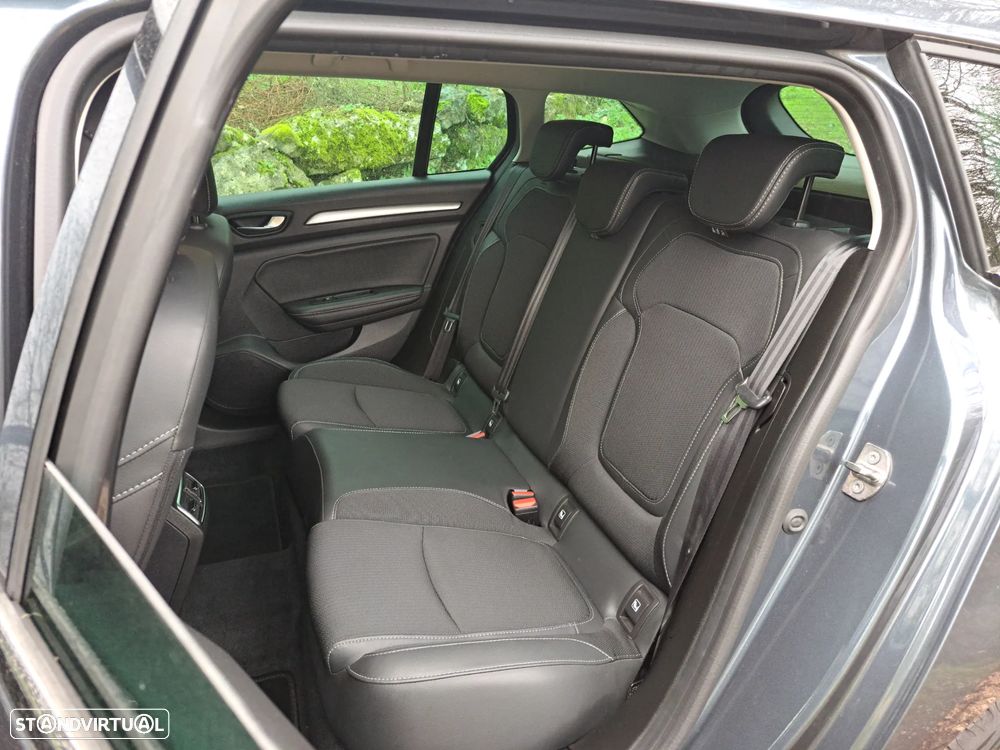 Renault Mégane Sport Tourer 1.3 TCe Techno EDC - 33