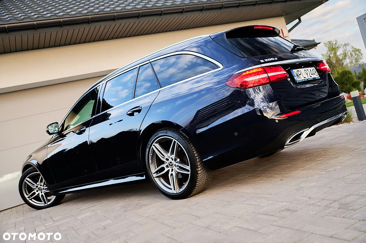 Mercedes-Benz Klasa E 220 d - 4