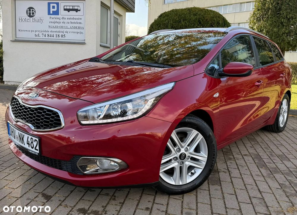 Kia Ceed 1.4 CRDi 90 SW Vision - 18