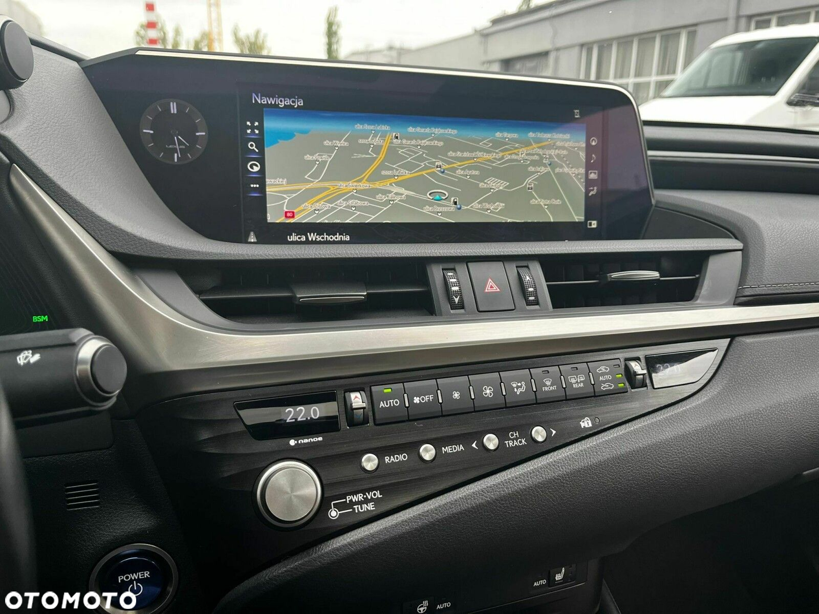 Lexus ES - 26