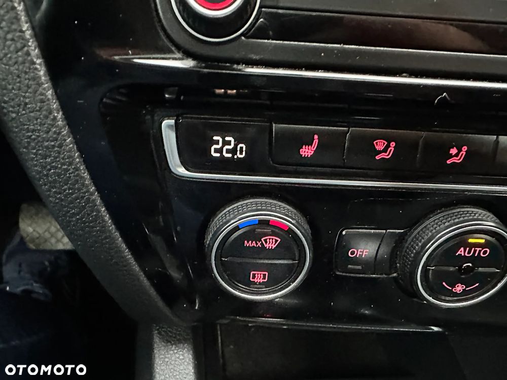 Volkswagen Jetta - 23