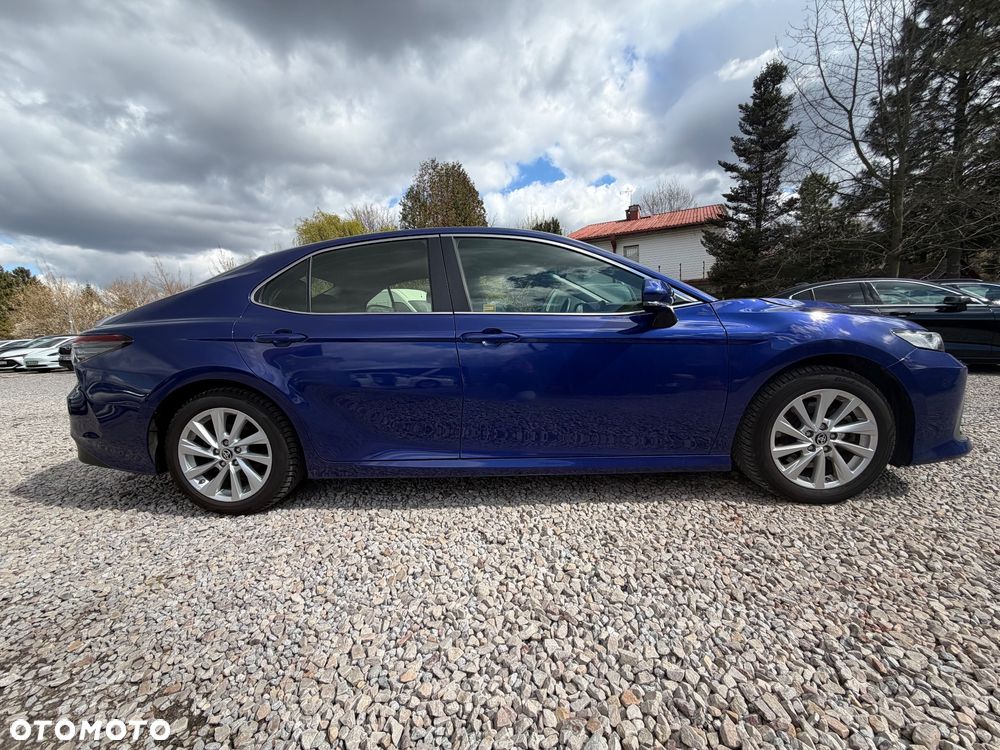 Toyota Camry 2.5 Hybrid Comfort CVT - 12