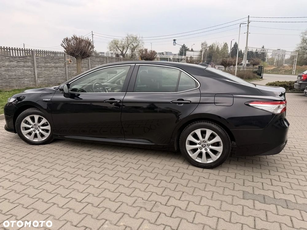 Toyota Camry 2.5 Hybrid Executive CVT - 3