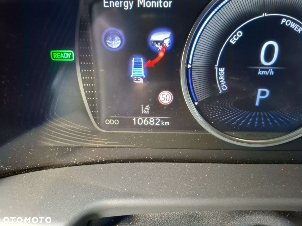 Lexus ES 300h Prestige - 32