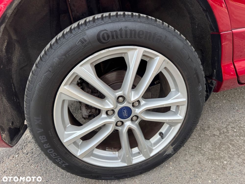 Ford Kuga 2.0 TDCi 4WD Titanium Plus - 40