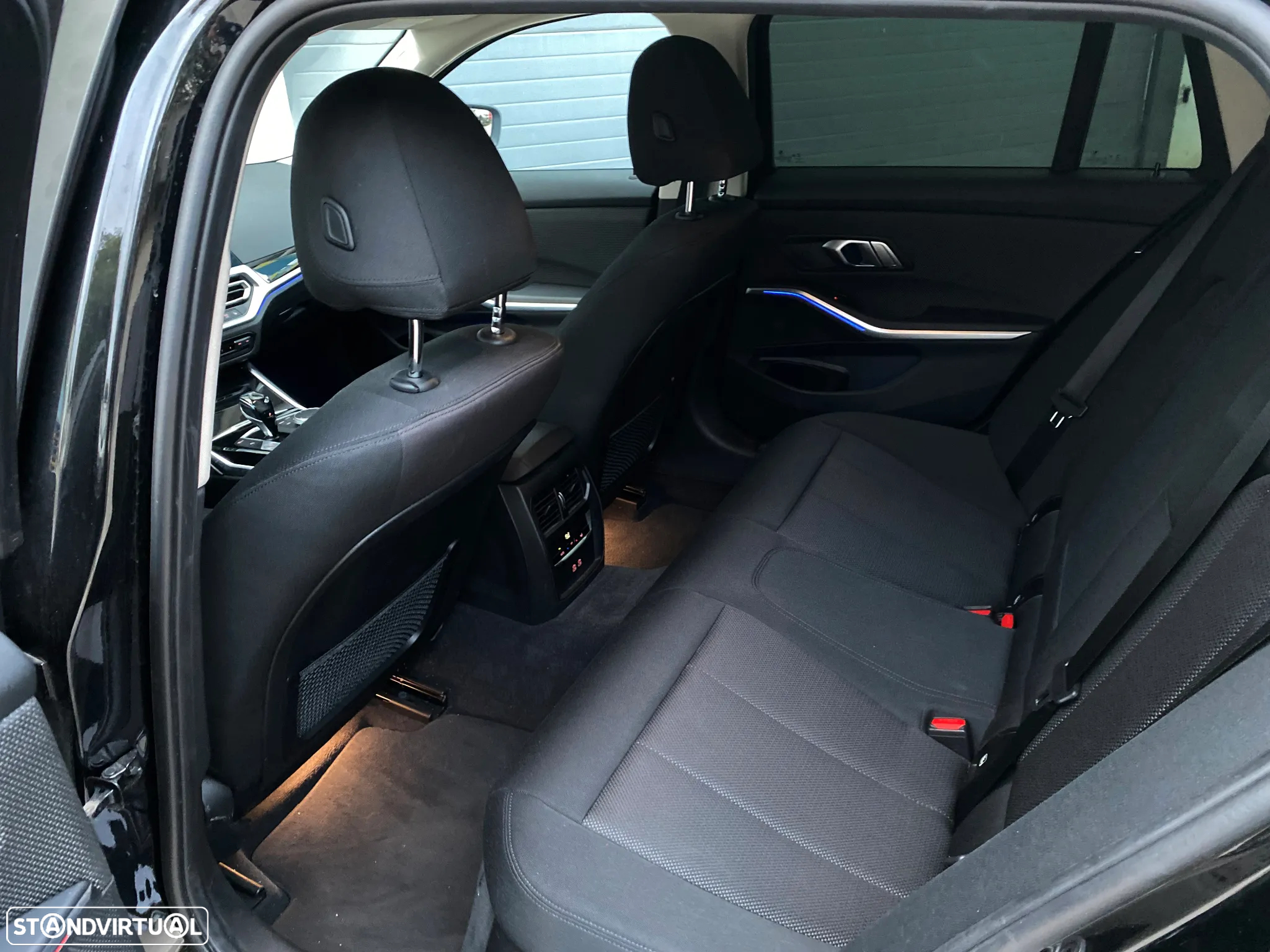 BMW 318 d Touring Auto - 10
