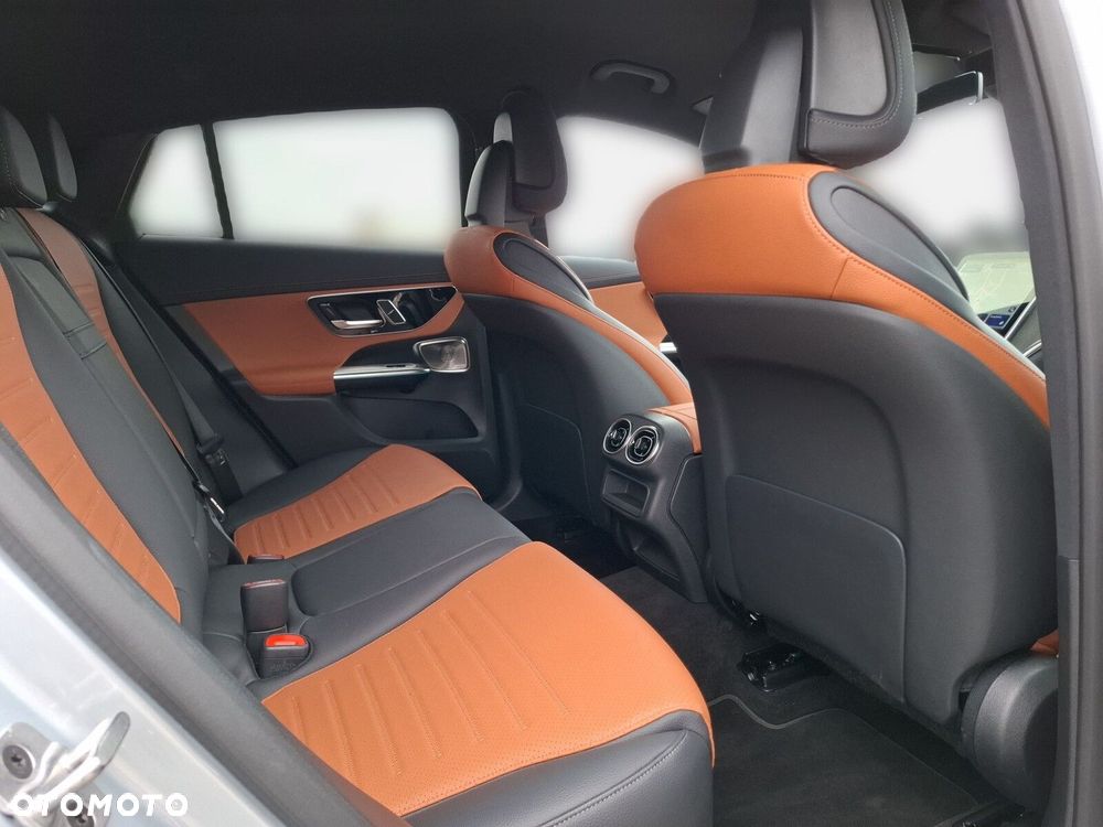 Mercedes-Benz GLC - 14