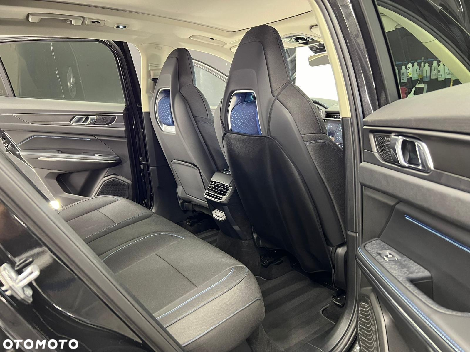 Lynk & Co 01 PHEV - 27