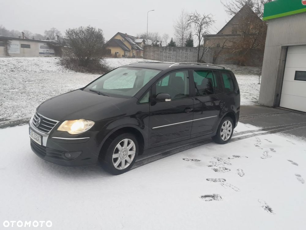Volkswagen Touran 2.0 TDI Highline - 2